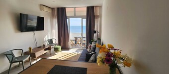 Amazing sea view from the balcony and bedroom. H