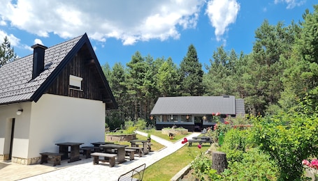 Exterior. House Maka