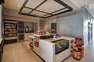 Snack bar
