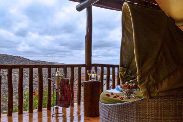 Deluxe Twin Room | Balcony