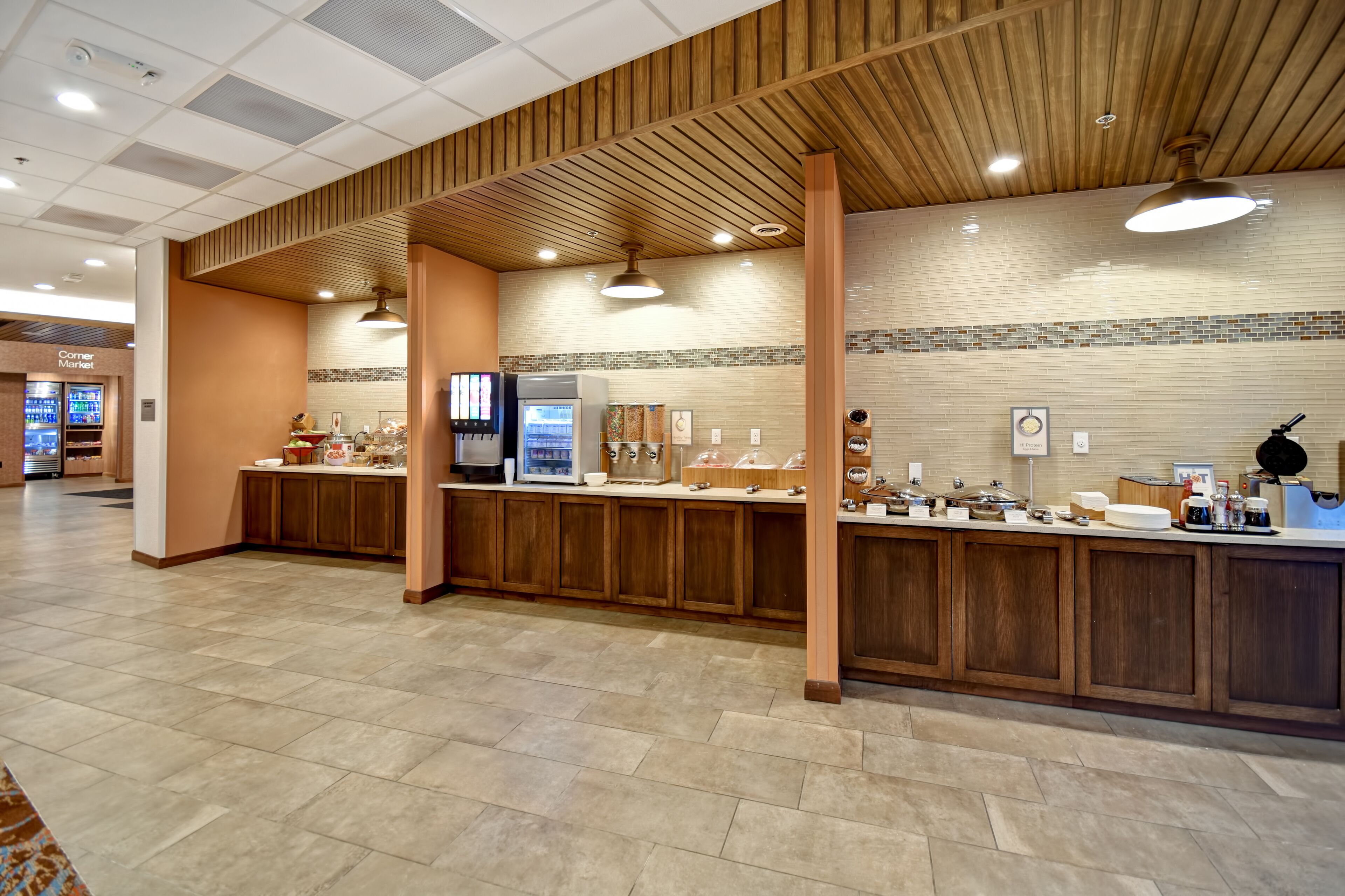 free daily continental breakfast