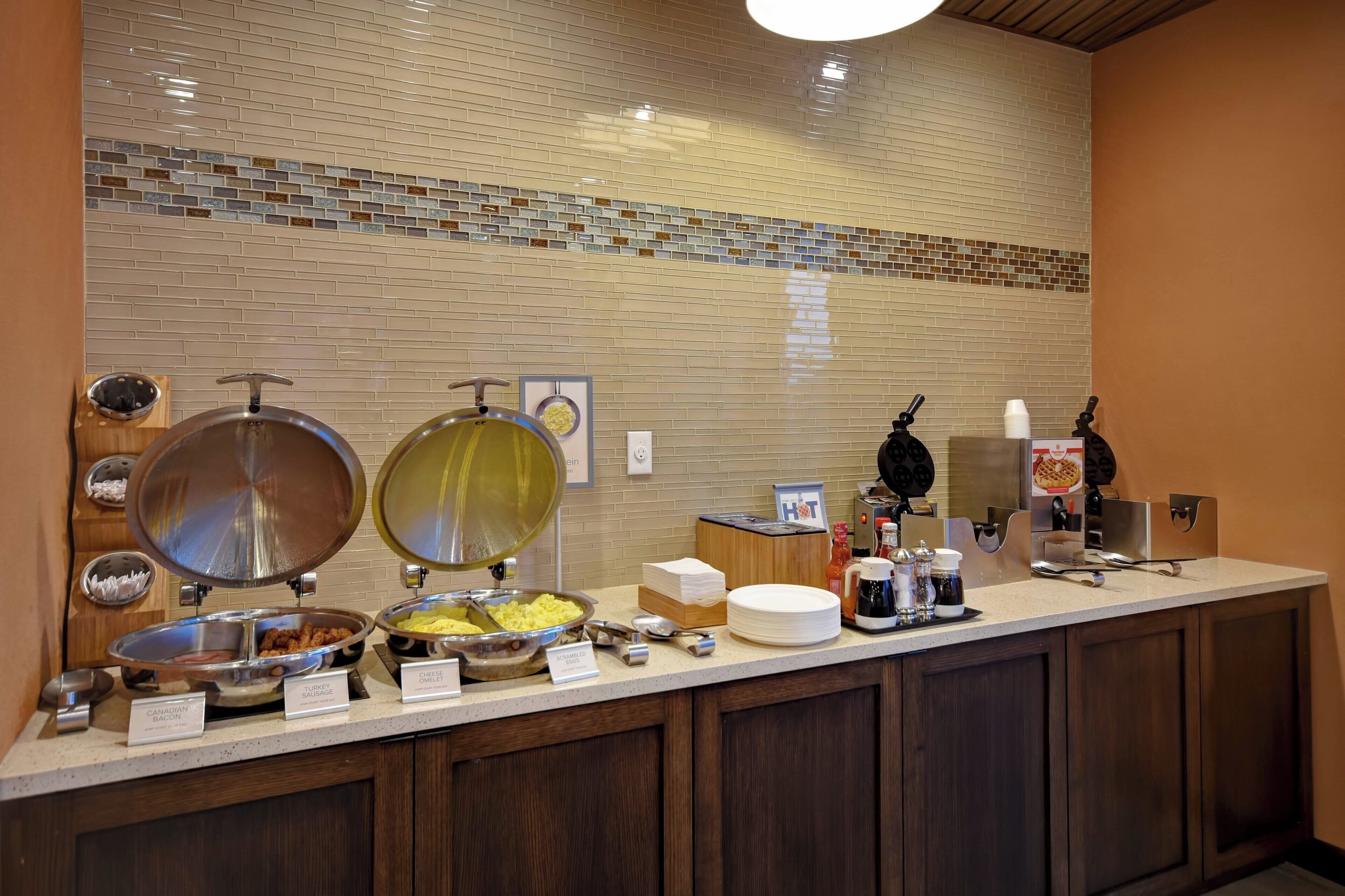 free daily continental breakfast