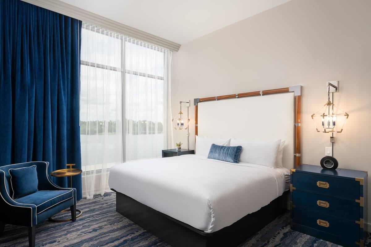 Hypo-allergenic bedding available, minibar, in-room safe, desk