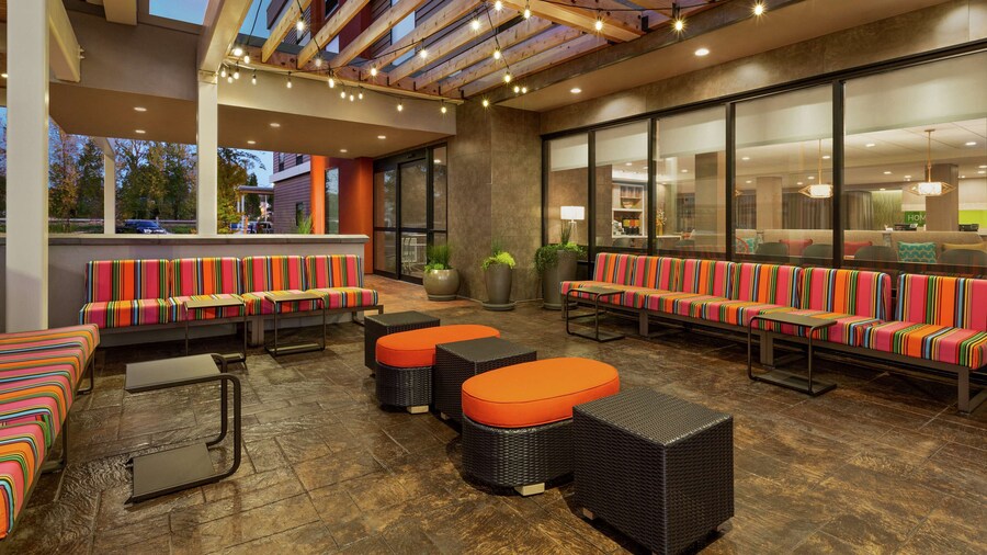 Home2 Suites by Hilton Portland Airport OR