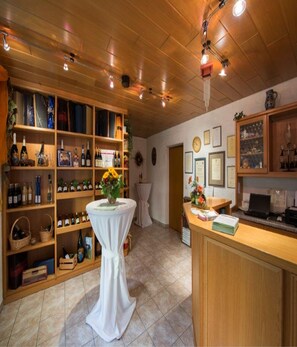 Reception - Weinpension Haberkern (Erlenbach)