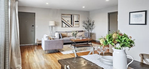 Tilava Apt. 15 min rannalle ja 5 min Sony Studios & Downtown Culver Citylle 