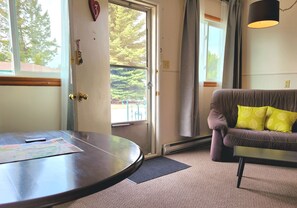 Suite – deluxe, 1 queensize-seng | Oppholdsområde