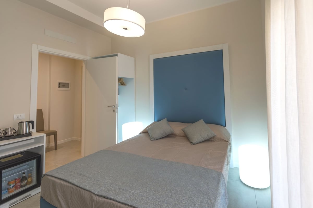 Standard Double or Twin Room (Antigua) | Egyptian cotton sheets, premium bedding, pillowtop beds, minibar