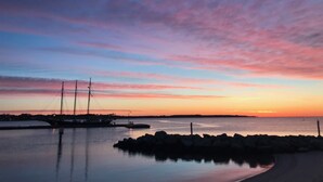 Property grounds - The Duke of York (Yorktown)