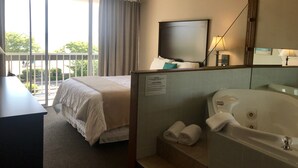 Standard Room, 1 Queen Bed - The Duke of York (Yorktown)