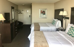 Desk, laptop workspace, blackout curtains, iron/ironing board - The Duke of York (Yorktown)