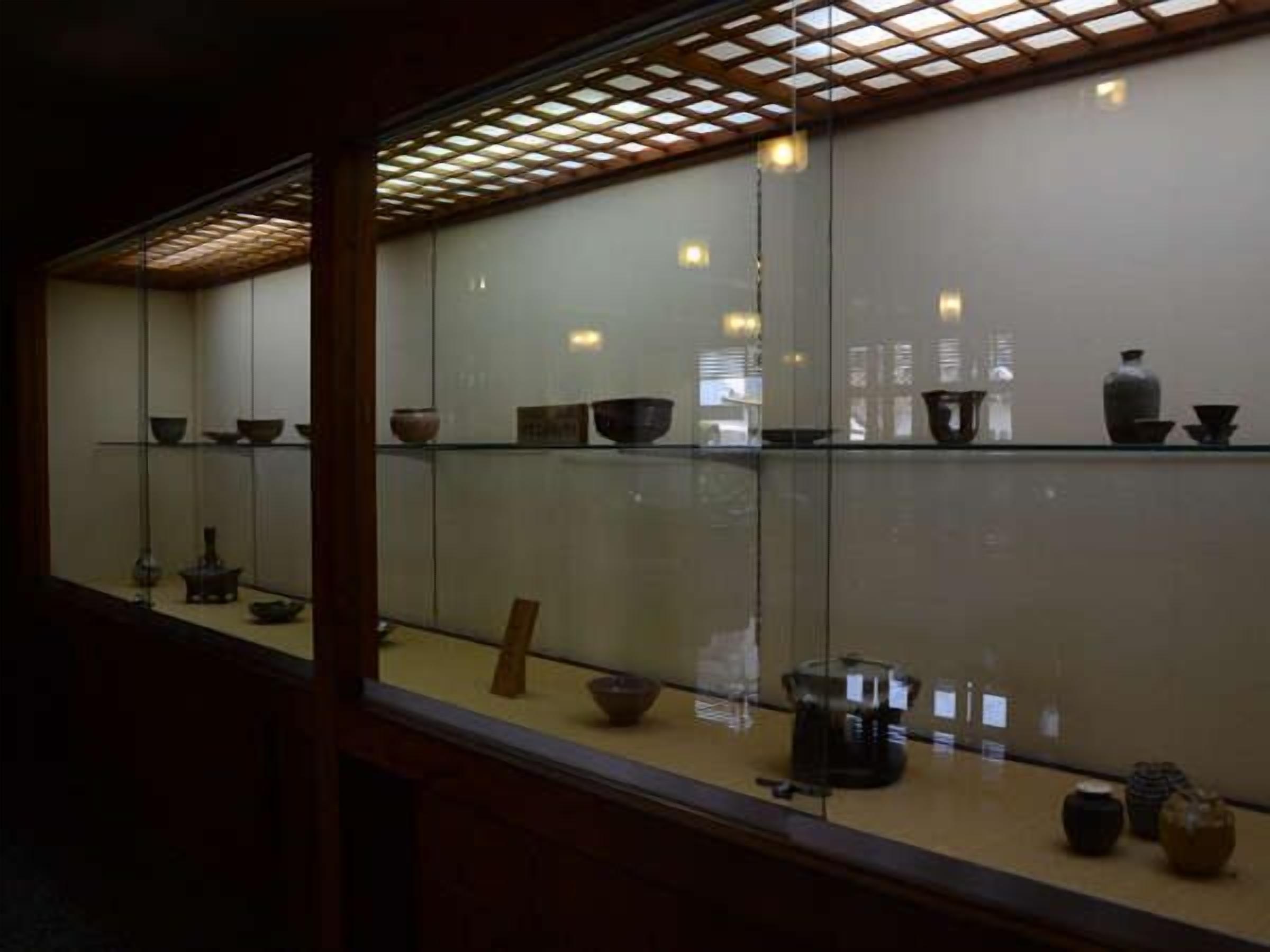 المنشأة من الداخل