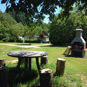 BBQ/picnic area