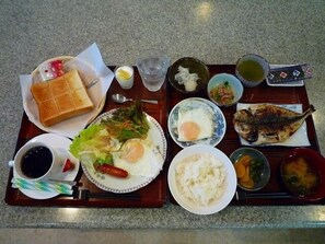 Aamiaisateria