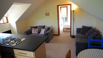 2 bedrooms, desk, iron/ironing board, travel cot