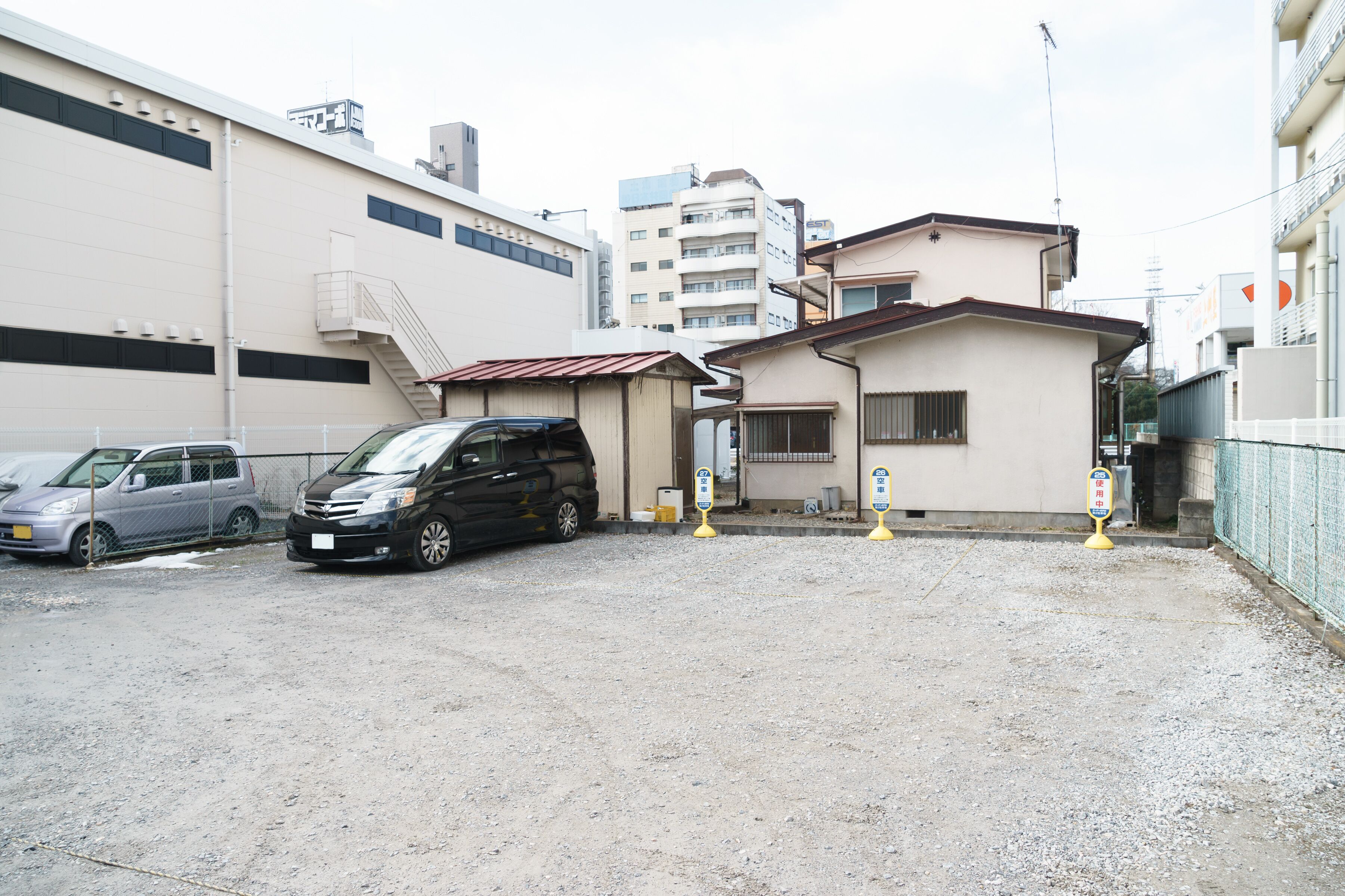 self-parking (surcharge) 800 per night