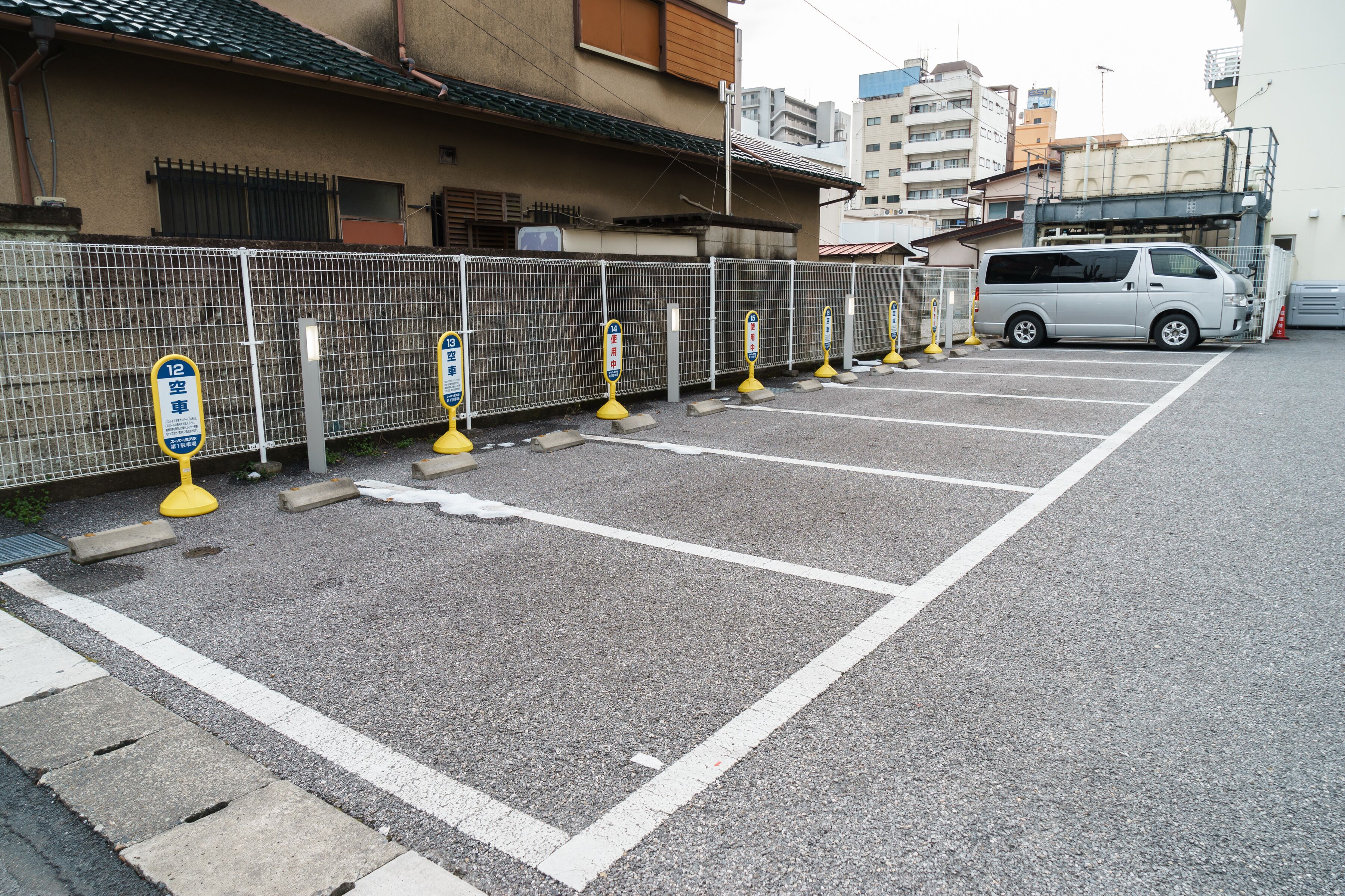 self-parking (surcharge) 800 per night