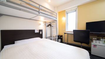 Double Room with a Loft Bed, Non Smoking | Desk, free WiFi, bed sheets