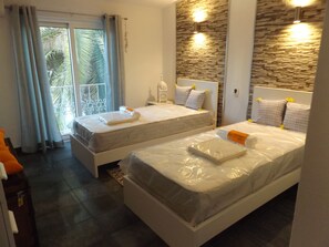 2 Schlafzimmer, Zimmersafe, Bügeleisen/Bügelbrett, WLAN