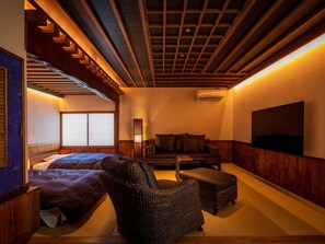 Ruang kerja komputer riba, kalis bunyi 