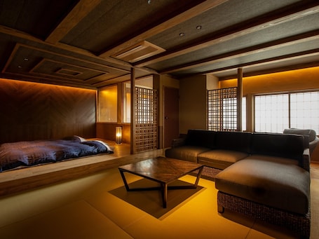 Wohnzimmer. Yunoyado Irifune