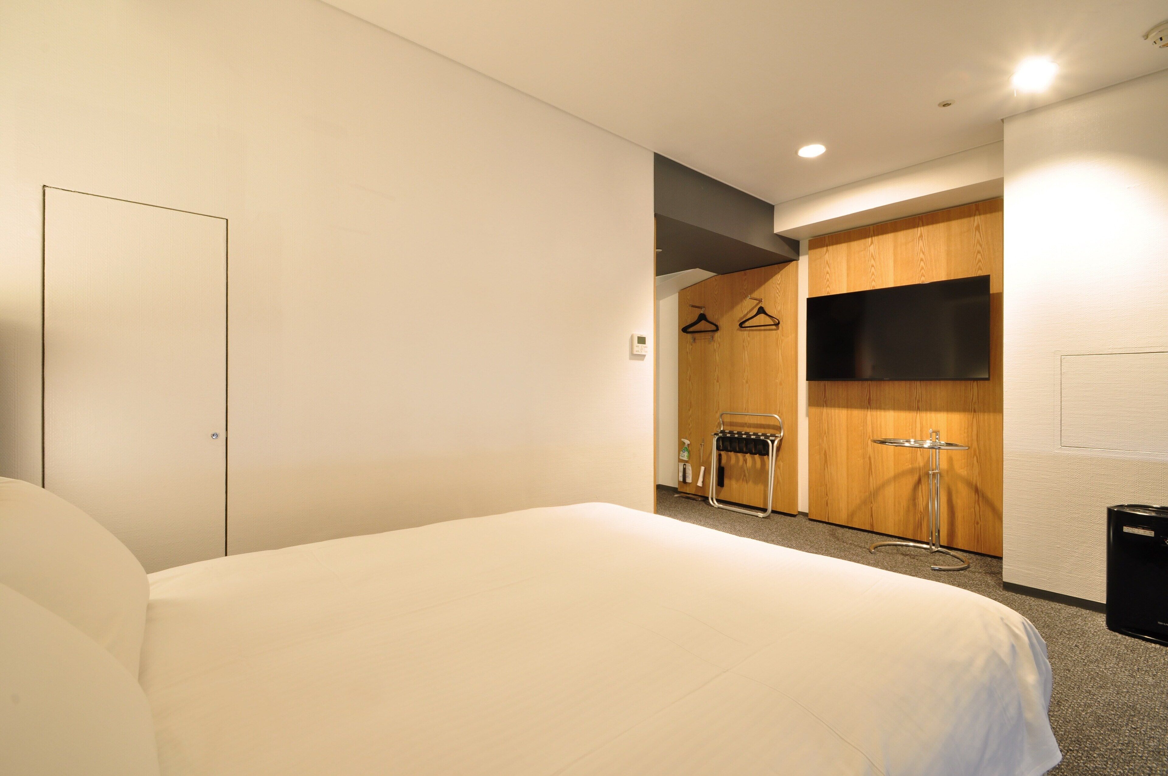 deluxe double room | desk, blackout curtains, iron/ironing board, free wifi