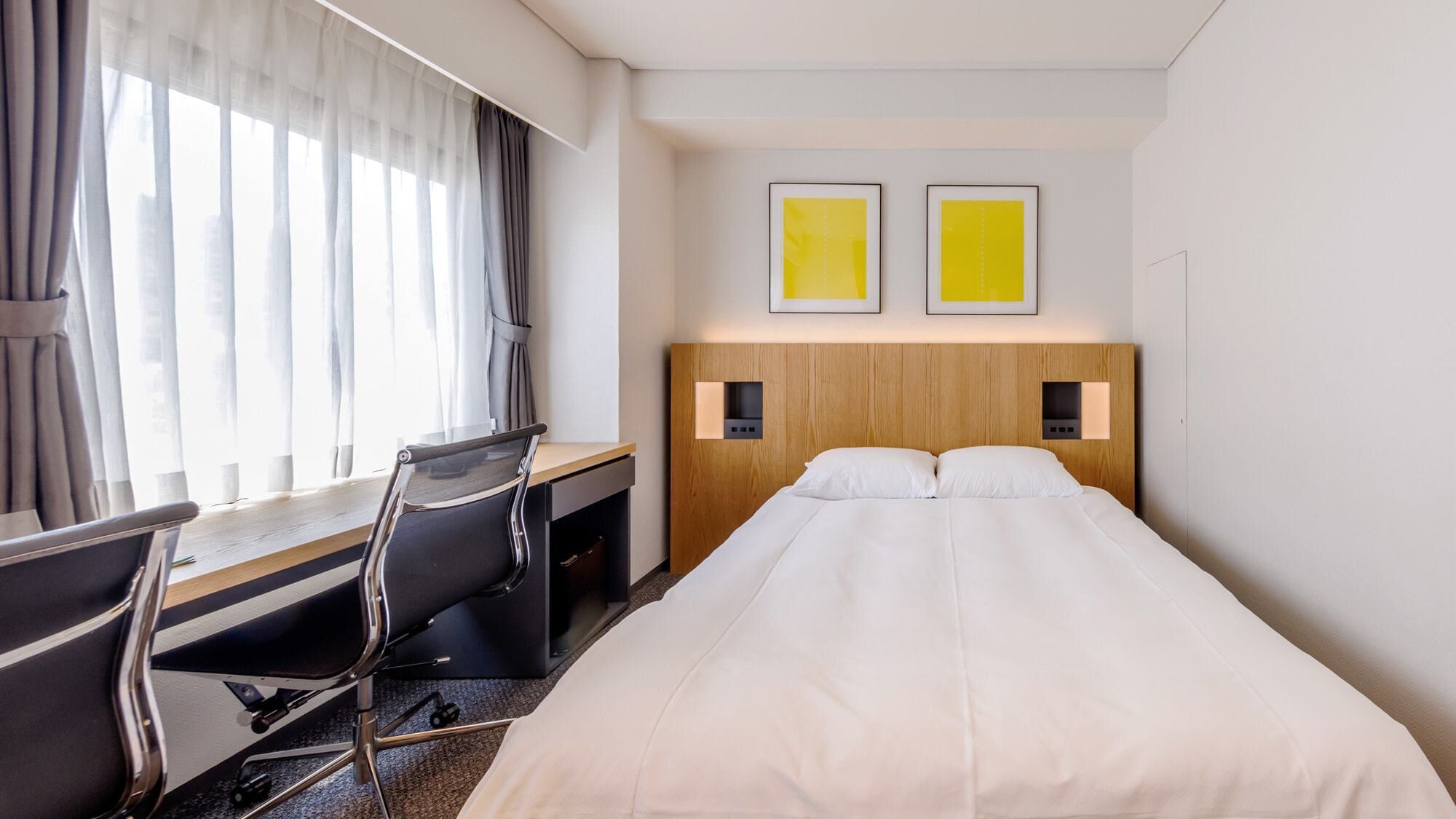Desk, blackout drapes, iron/ironing board, free WiFi