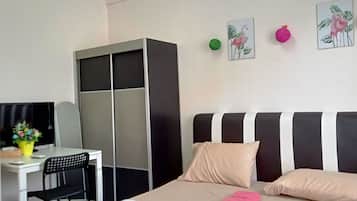 Standard Room, Sea View (Medium) | Street view