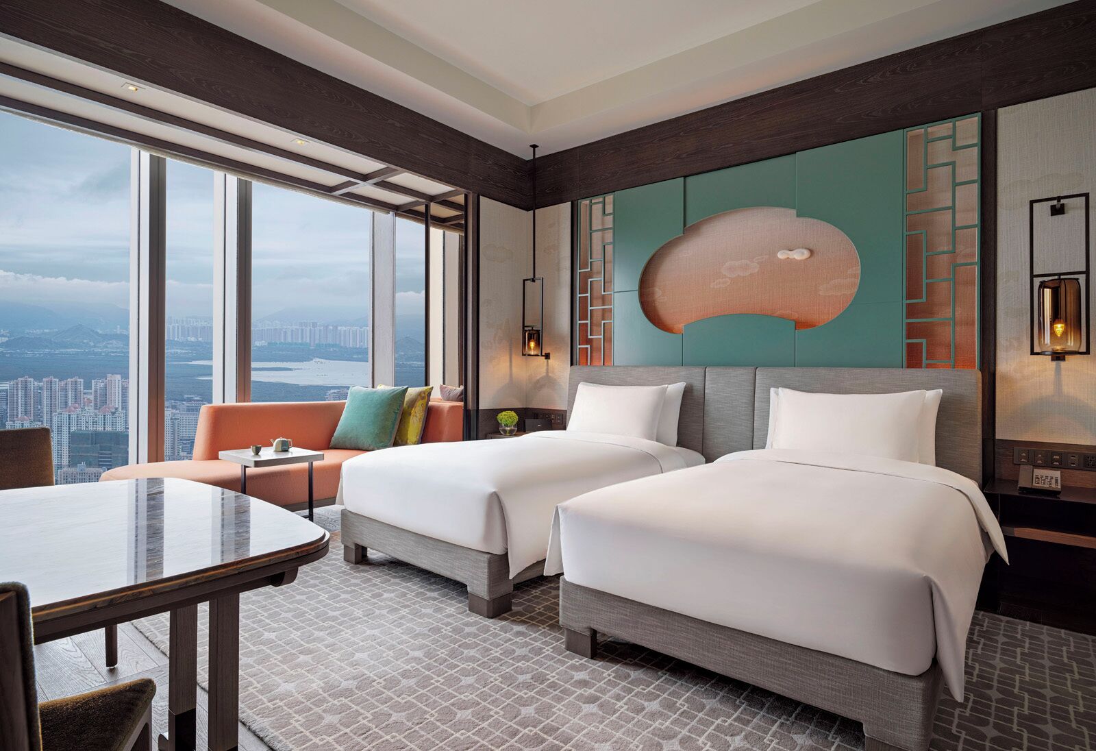 2 Twin Beds with Skyline View | Minibar, in-room safe, individually decorated, individually furnished