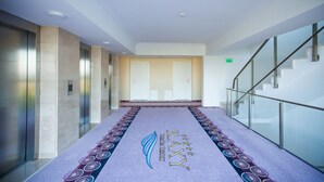 Unclassified image, 4 of 18, button - Atrium by the Blaxy (Douazeci si Trei August)
