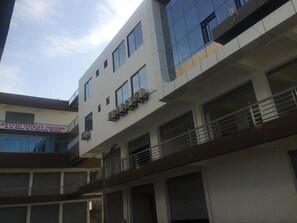 Exterior - Hotel Atithi (Mahesana)