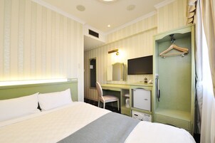 In-room safe, iron/ironing board, free WiFi