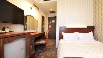 In-room safe, iron/ironing board, free WiFi