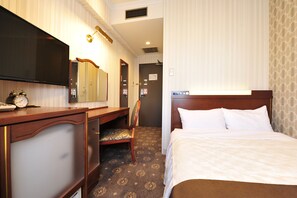 In-room safe, iron/ironing board, free WiFi