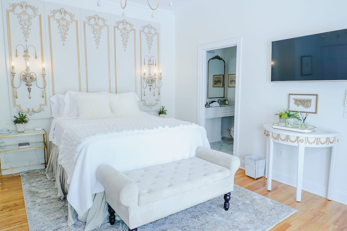 The Hull Suite on St. Charles | Premium bedding, memory foam beds, individually decorated