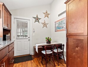 تناول الطعام