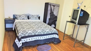 3 Schlafzimmer, Bügeleisen/Bügelbrett, WLAN, Bettwäsche