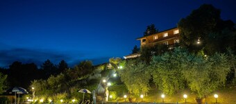 Alfresco Splendid Panoramic Villa with private heatable pool and jacuzzi