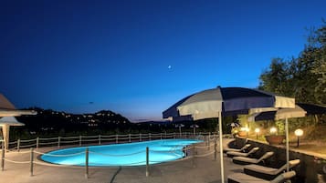 Piscine extérieure, piscine chauffée