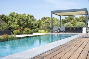 Piscine extérieure, piscine chauffée