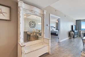 2 bedrooms, iron/ironing board, Internet, bed sheets