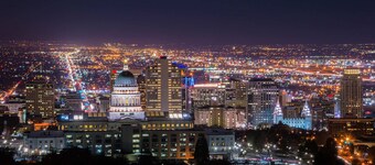 New gorgeous studio 20 min from ski resorts in Sandy.  15 min to Salt Lake