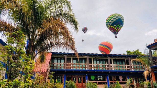 Unclassified image, 1 of 46, button