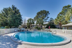 Beheizter Pool