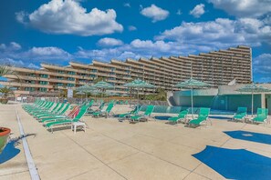 Lämmitetty uima-allas