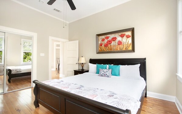 3 camere, ferro/asse da stiro, Wi-Fi gratuito, lenzuola