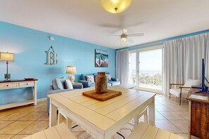 Una televisión, un reproductor de DVD