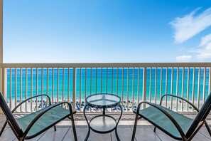 Property grounds - 14th-floor condo with Gulf of Mexico views & outdoor pool (Destin)