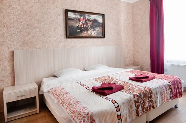 ห้องคอมฟอร์ท, วิวเมือง | ผ้าม่านกันแสง, เตียงเส�ริม/เปล, Wi-Fi ฟรี, ผ้าปูที่นอน