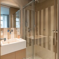 公寓, 1 间卧室 | 浴室 | 淋浴设施、免费洗浴用品、吹风机、浴袍